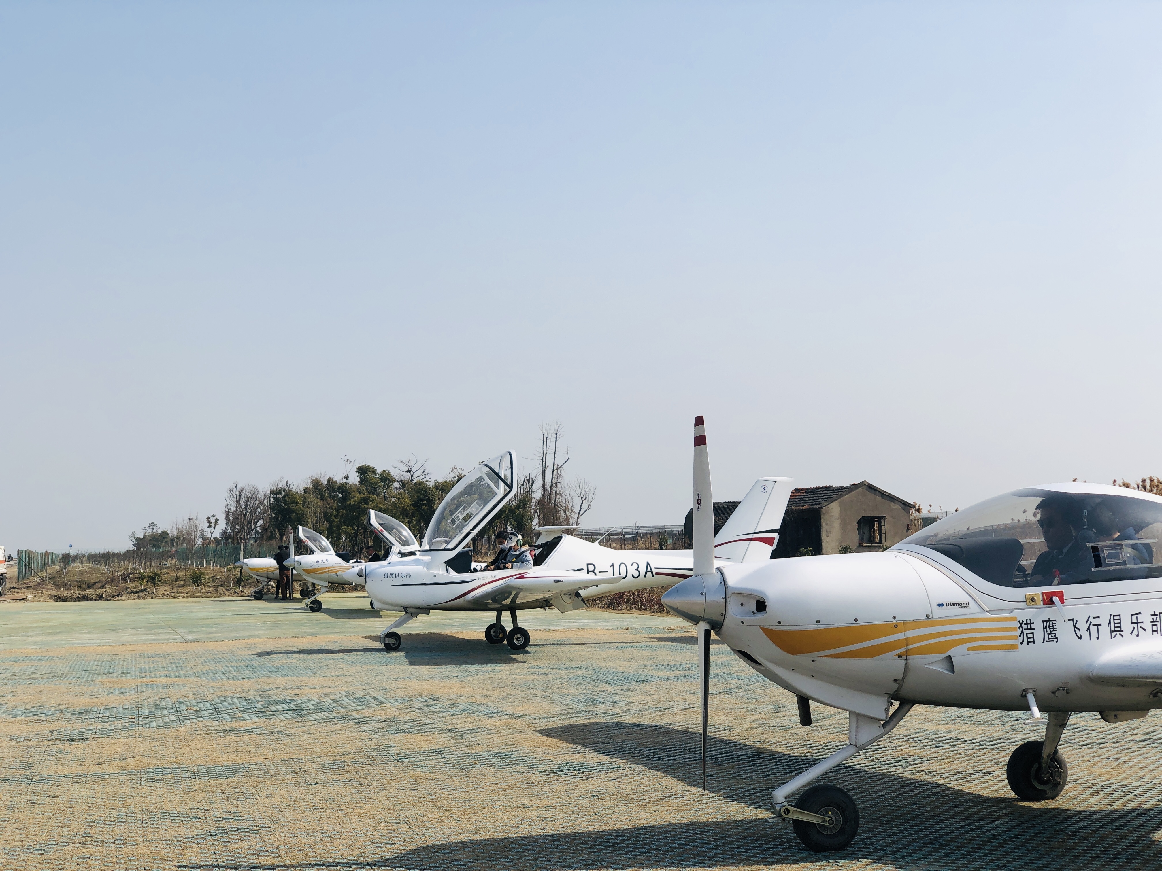 零基础考运动类飞机驾驶执照竟如此热门?加入猎鹰飞行俱乐部,你也可以成为Captain!